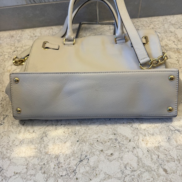 Pre-Owned Michael Kors Vanilla Leather gold Link saschel purse shoulder bag - Picture 10 of 16